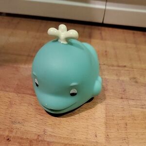 🚨Last Chance!🚨 Whale Bath Toy - Free With Any Bundle